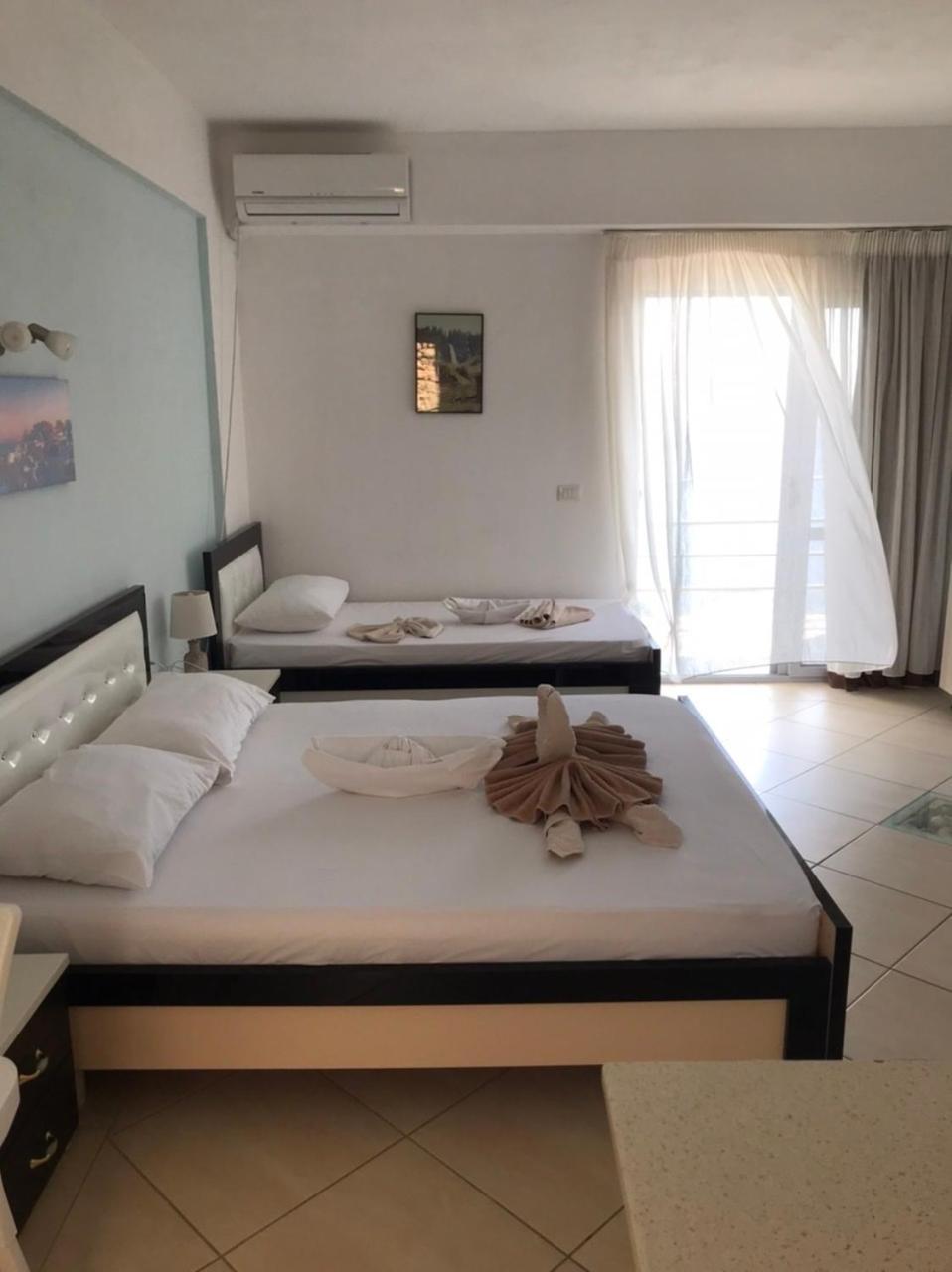 Ria Mare Hotel Qeparo Exterior photo
